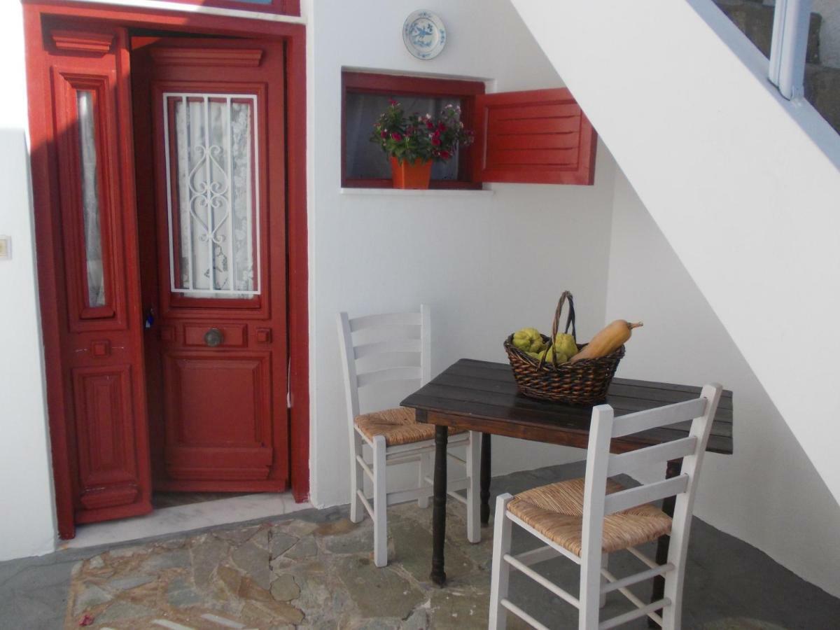 Nyfes Traditional Boutique Faltaina Skyros Ngoại thất bức ảnh